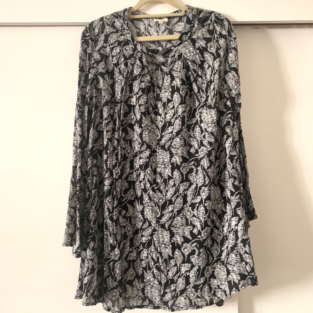 Black boho tunic top with bell sleeves